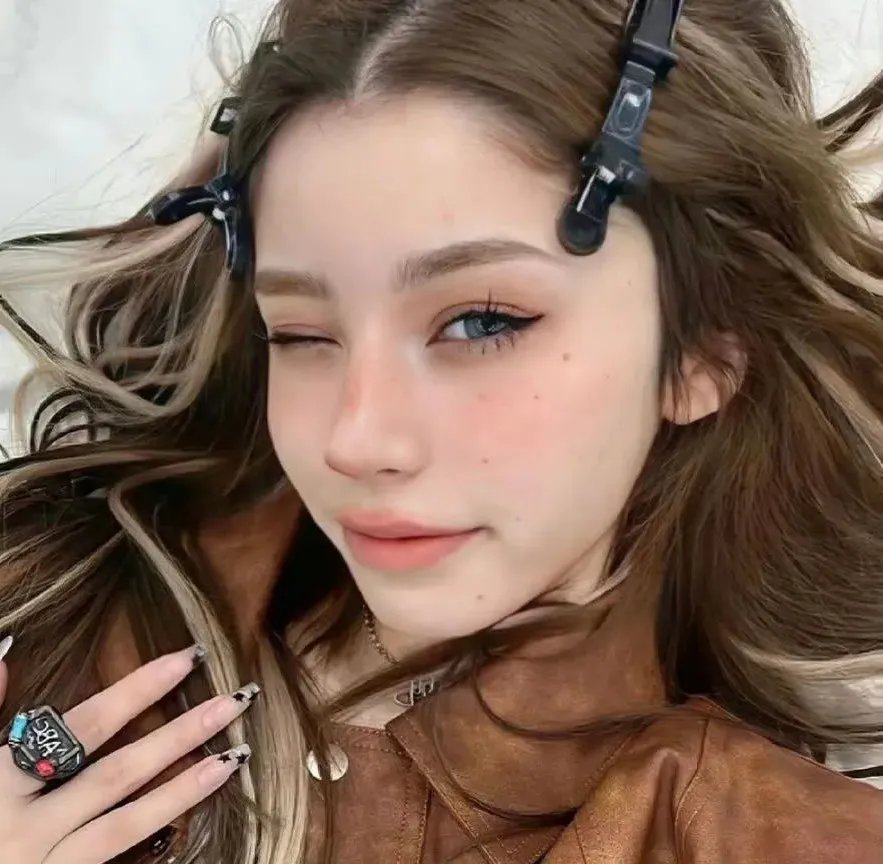 只是查理